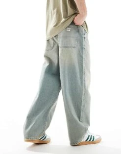 Pull&Bear Skater Fit Jeans In Light Blue For Men -Pull&Bear Sales 206562889 2