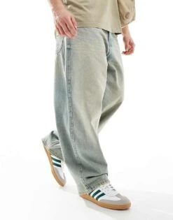 Pull&Bear Skater Fit Jeans In Light Blue For Men -Pull&Bear Sales 206562889 4