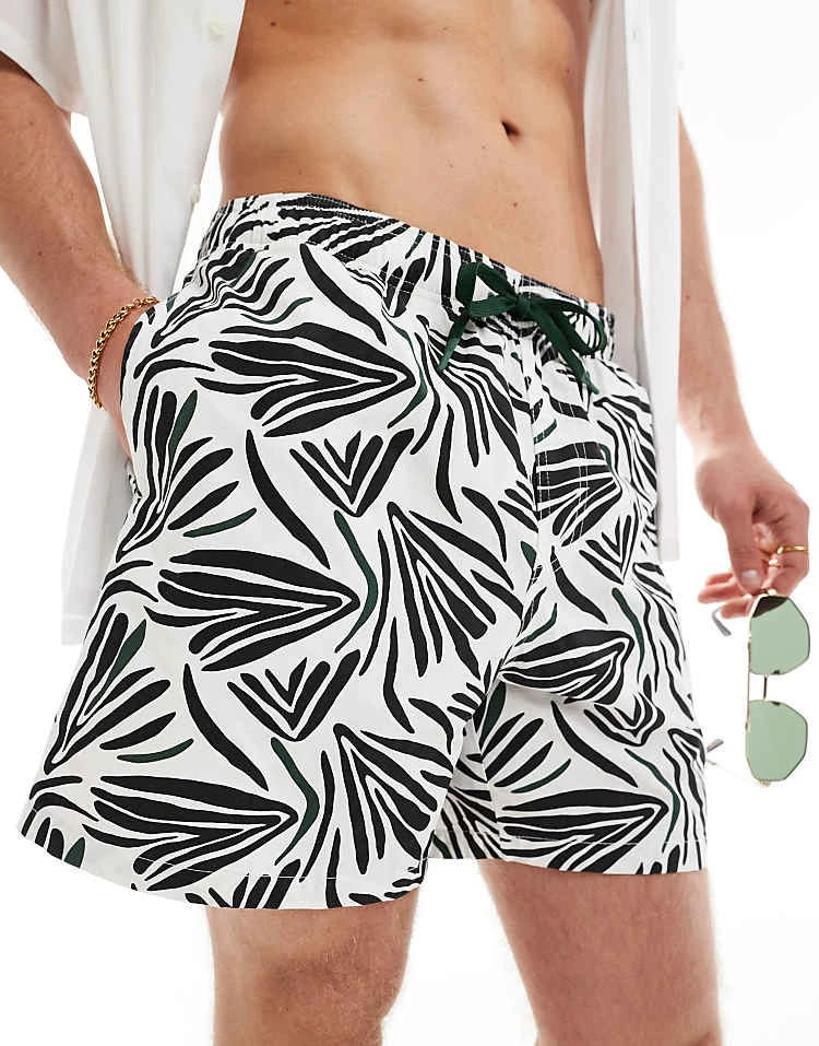 Pull&Bear Leaf Printed Swimshort In Black And White For Men 2 Pull&Bear Leaf Printed Swimshort In Black And White For Men