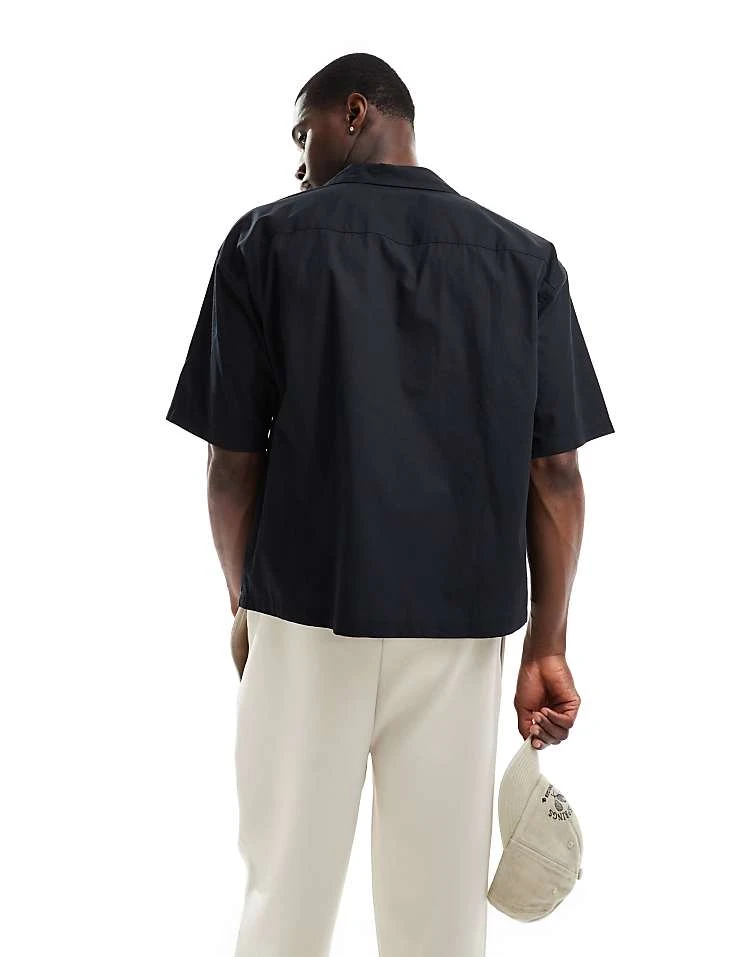 Pull&Bear Cropped Boxy Fit Shirt In Black For Men 4 Pull&Bear Cropped Boxy Fit Shirt In Black For Men - Image 2