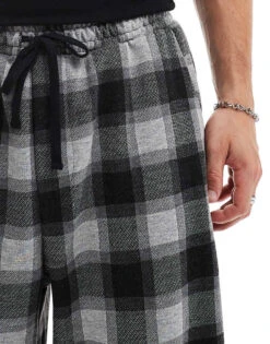Pull&Bear Wide Leg Skate Checked Trouser In Black For Men 11 Pull&Bear Wide Leg Skate Checked Trouser In Black For Men -Pull&Bear Sales 207289877 4
