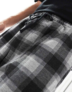 Pull&Bear Wide Leg Skate Checked Trouser In Black For Men 12 Pull&Bear Wide Leg Skate Checked Trouser In Black For Men -Pull&Bear Sales 207289877 5