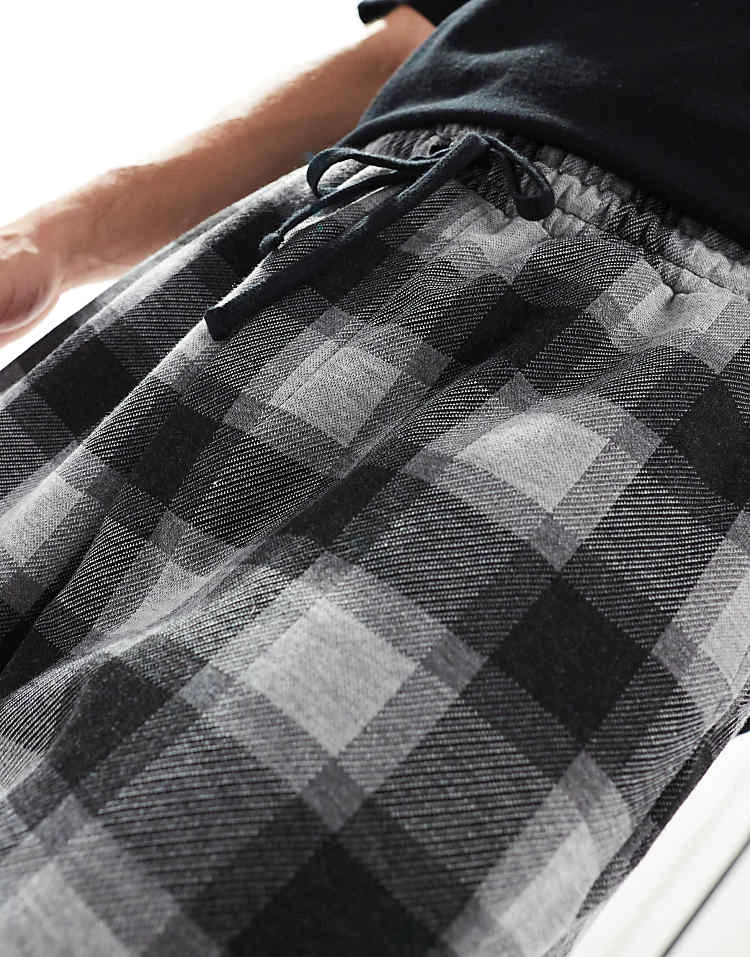 Pull&Bear Wide Leg Skate Checked Trouser In Black For Men 7 Pull&Bear Wide Leg Skate Checked Trouser In Black For Men - Image 5