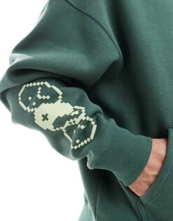 Pull&Bear Discover Printed Hoodie In Green For Men -Pull&Bear Sales 207347201 4