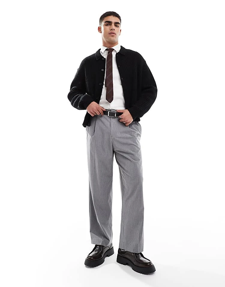 Pull&Bear Wide Leg Tailored Stripe Trouser In Grey For Men 3 Pull&Bear Wide Leg Tailored Stripe Trouser In Grey For Men