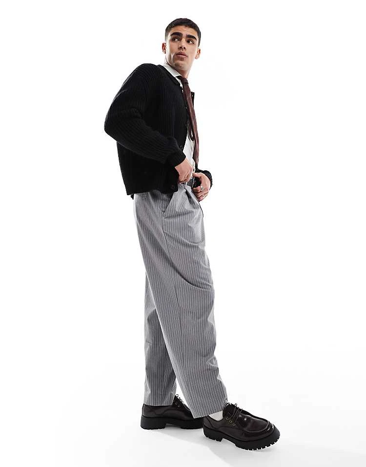 Pull&Bear Wide Leg Tailored Stripe Trouser In Grey For Men 4 Pull&Bear Wide Leg Tailored Stripe Trouser In Grey For Men - Image 2