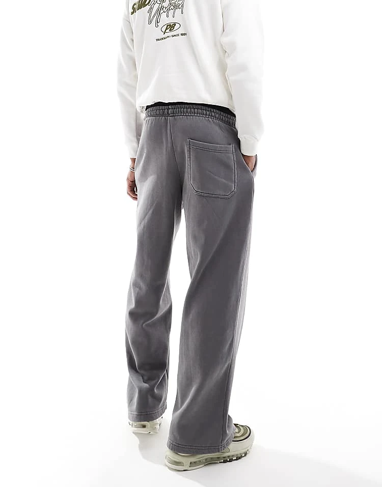 Pull&Bear Skater Fit Jogger In Grey For Men 7 Pull&Bear Skater Fit Jogger In Grey For Men - Image 5
