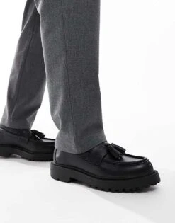 Pull&Bear Chunky Tassel Loafer In Black For Men