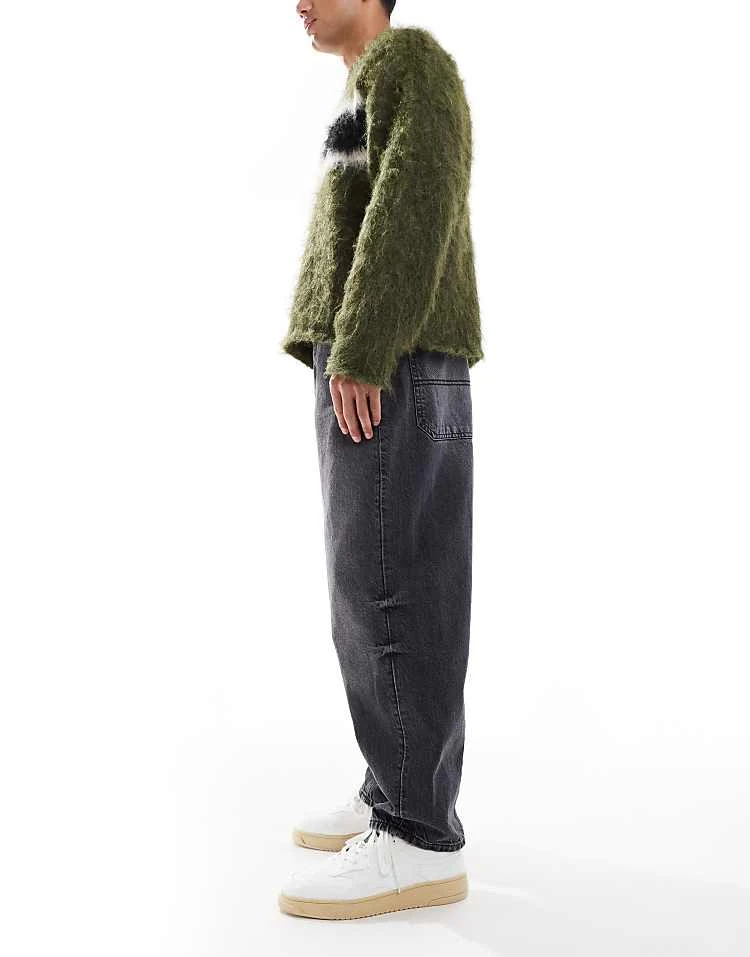 Pull&Bear Balloon Fit Jeans In Washed Black For Men 4 Pull&Bear Balloon Fit Jeans In Washed Black For Men - Image 2