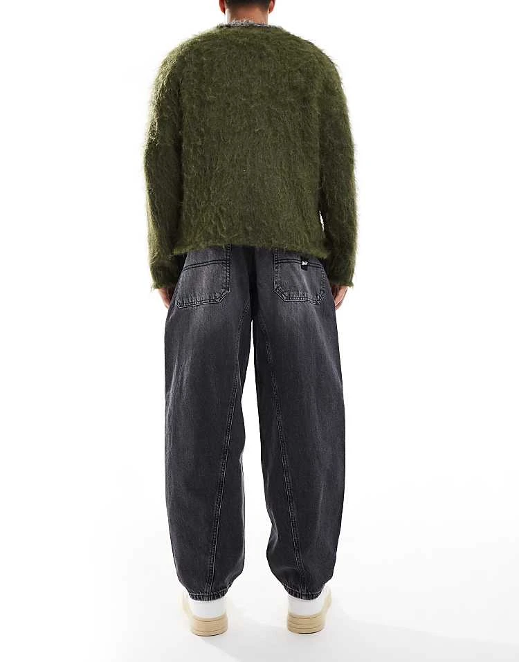 Pull&Bear Balloon Fit Jeans In Washed Black For Men 5 Pull&Bear Balloon Fit Jeans In Washed Black For Men - Image 3