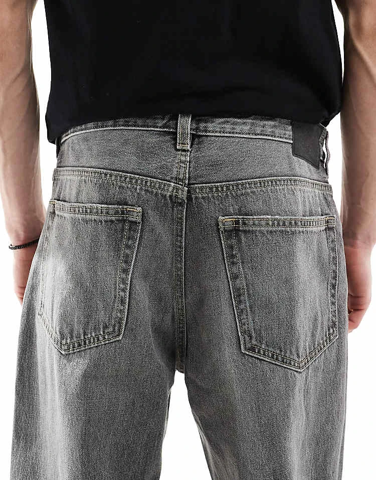 Pull&Bear Loose Fit Jean In Grey For Men 6 Pull&Bear Loose Fit Jean In Grey For Men - Image 4