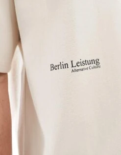 Pull&Bear Boxy Back Graphic T-shirt In White For Men Neutral -Pull&Bear Sales 208086513 3