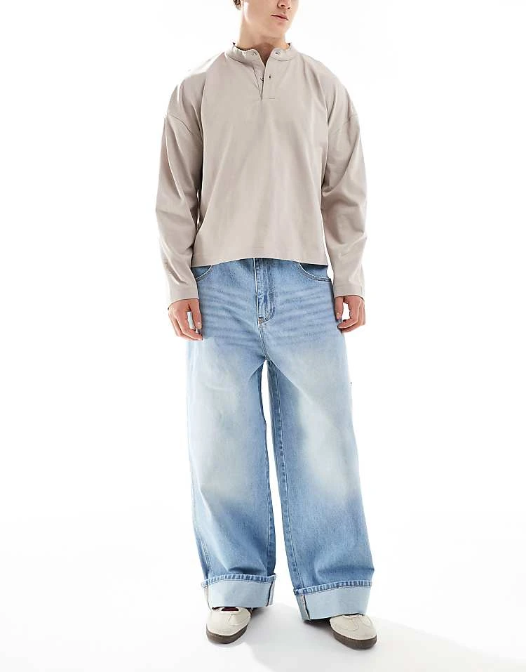 Pull&Bear Super Baggy Fit Roll Up Jeans In Light Blue For Men 3 Pull&Bear Super Baggy Fit Roll Up Jeans In Light Blue For Men