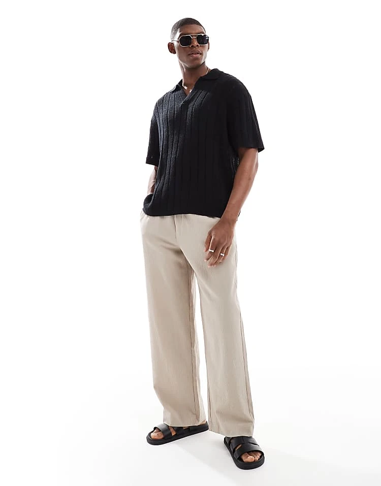 Pull&Bear Knitted Polo In Black For Men 6 Pull&Bear Knitted Polo In Black For Men - Image 4