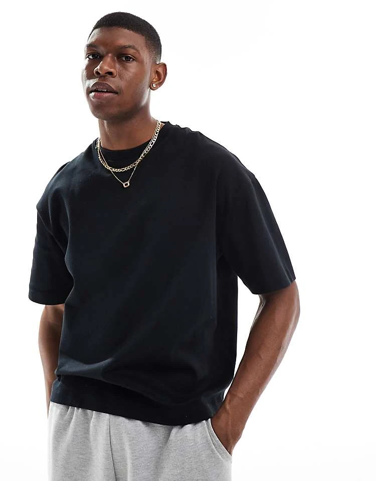 Pull&Bear Boxy Fit T-shirt In Black For Men 7 Pull&Bear Boxy Fit T-shirt In Black For Men - Image 5