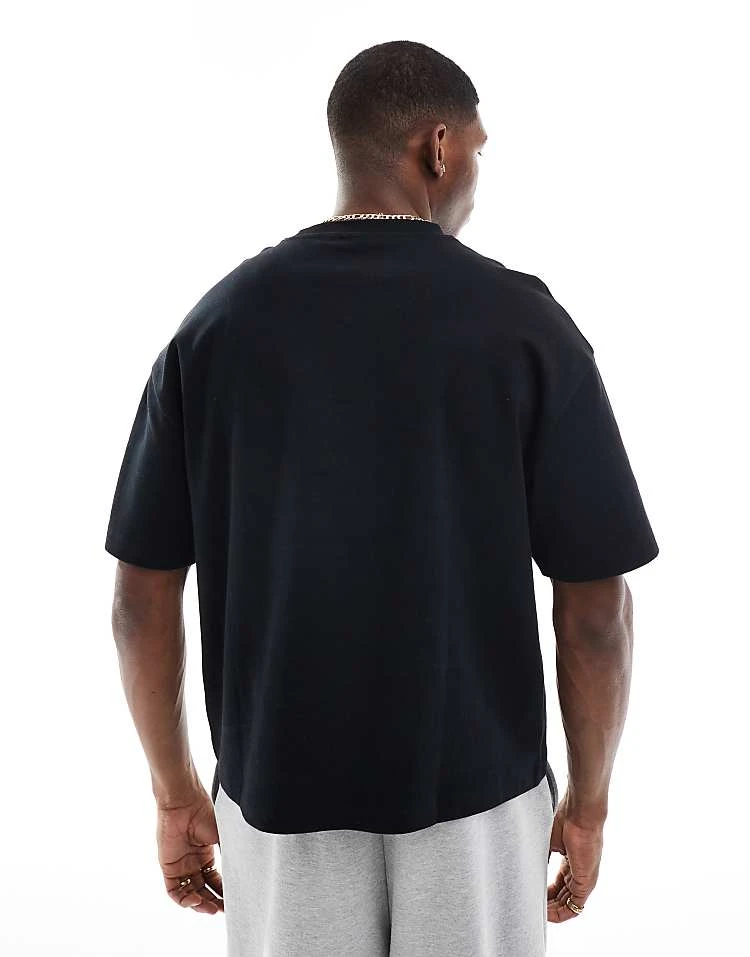 Pull&Bear Boxy Fit T-shirt In Black For Men 5 Pull&Bear Boxy Fit T-shirt In Black For Men - Image 3