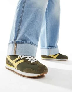 Pull&Bear Retro Gum Sole Trainer In Green For Men -Pull&Bear Sales 208108906 4