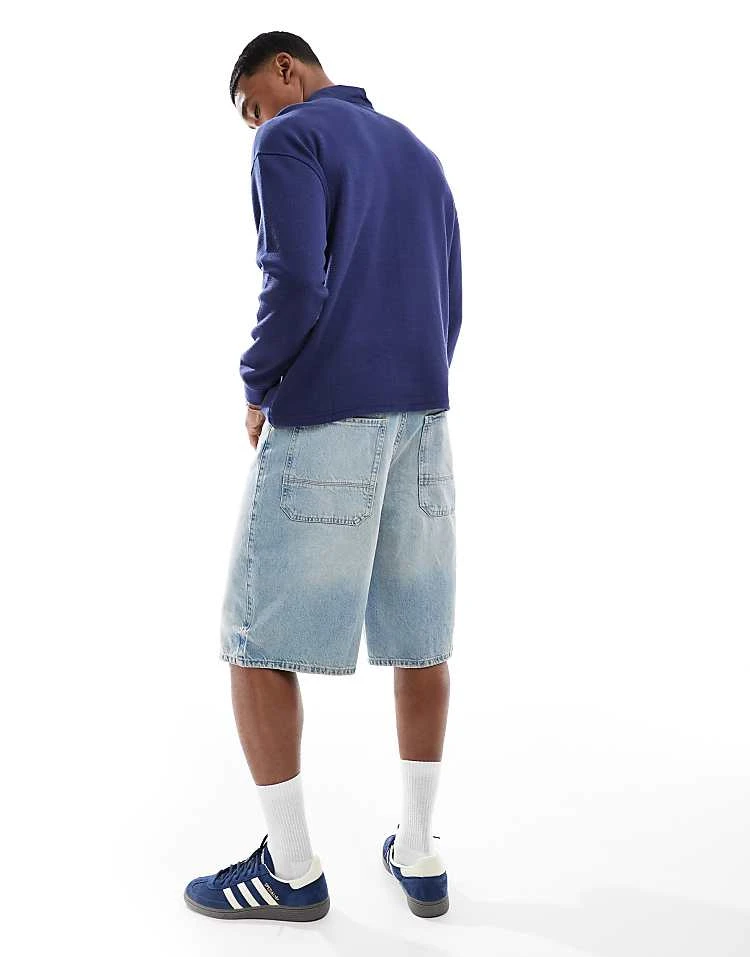 Pull&Bear Skater Fit Denim Short In Mid Blue For Men 6 Pull&Bear Skater Fit Denim Short In Mid Blue For Men - Image 4