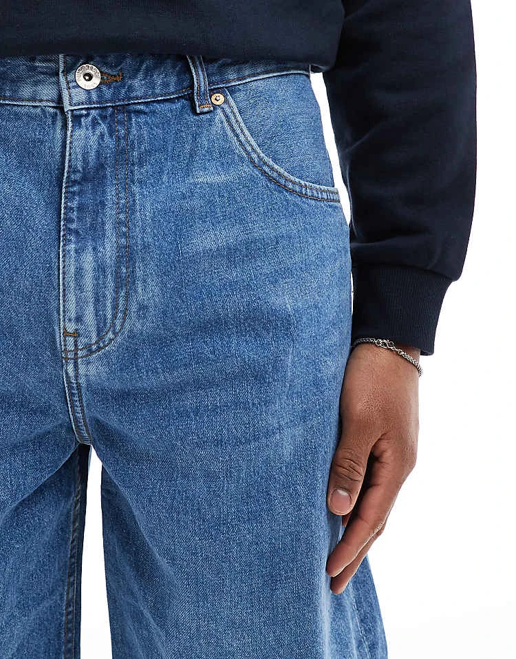 Pull&Bear Baggy Fit Denim Short In Mid Blue For Men 5 Pull&Bear Baggy Fit Denim Short In Mid Blue For Men - Image 3