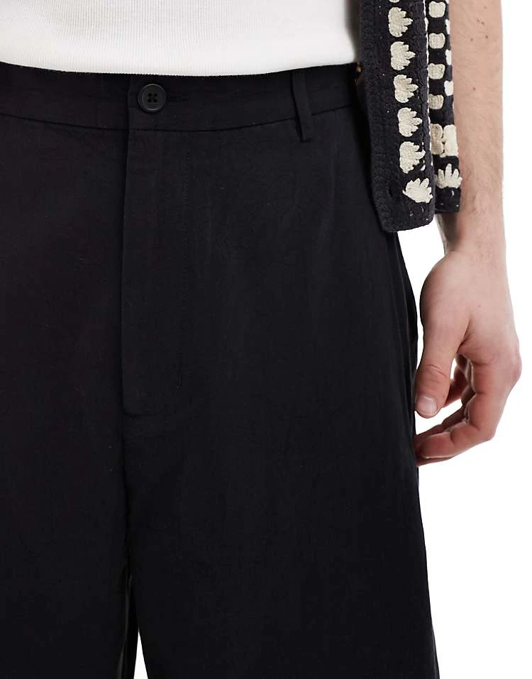 Pull&Bear Crinkle Textured Trousers In Black For Men 7 Pull&Bear Crinkle Textured Trousers In Black For Men - Image 5